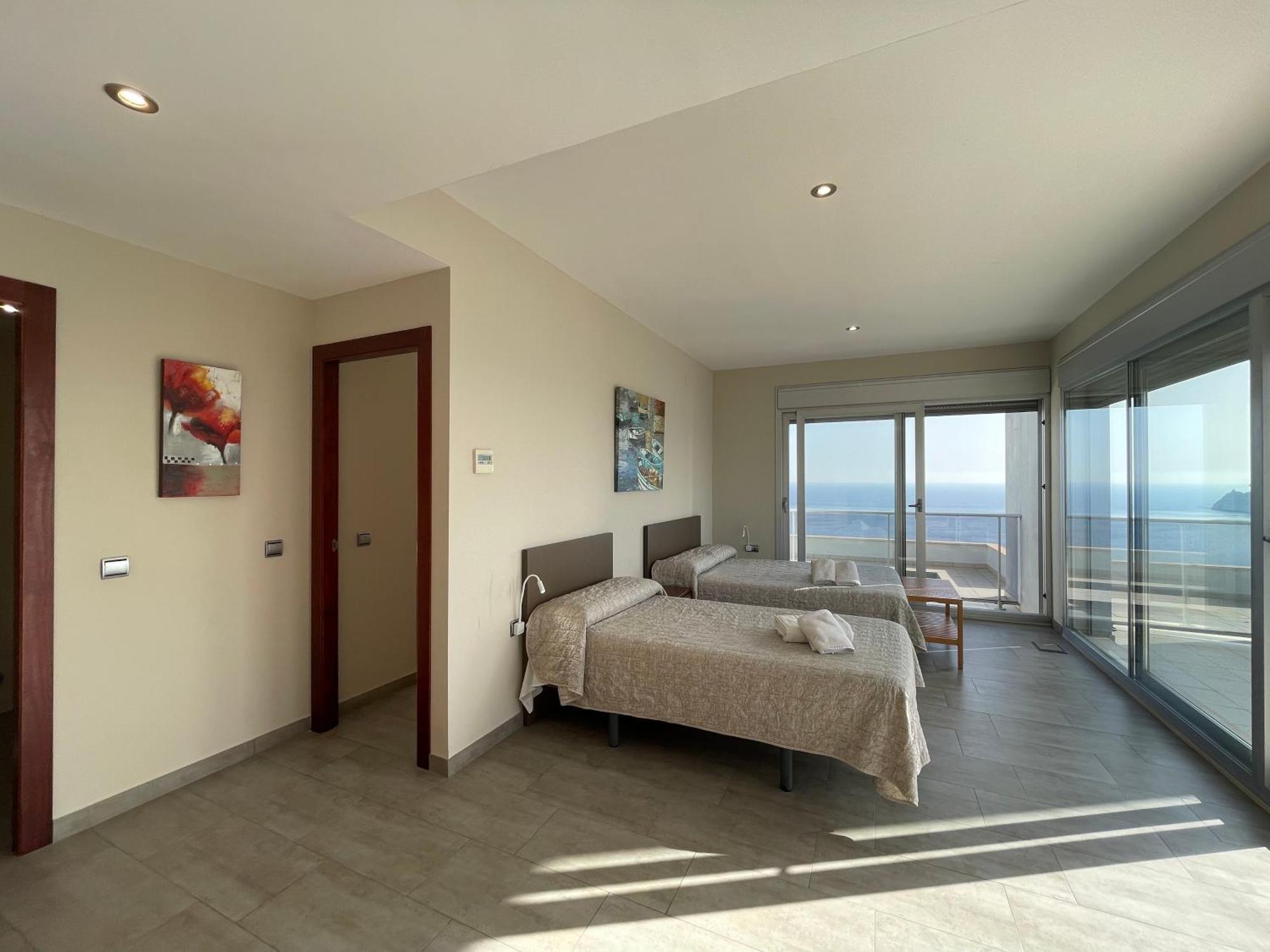 Apartamentos Entremares - Grupo Antonio Perles Кальпе Екстер'єр фото
